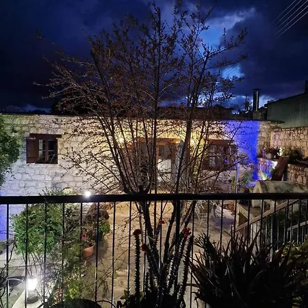 Aliki's House 1+ 2 Polis