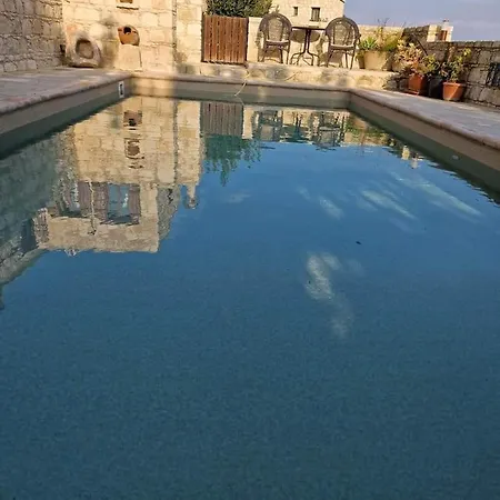 Aliki's House 1+ 2 * Polis