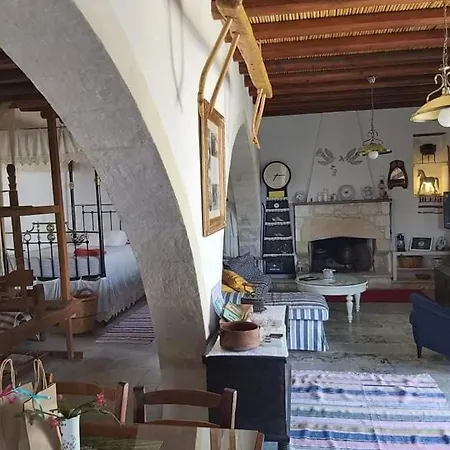 Aliki's House 1+ 2