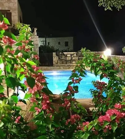 Aliki's House 1+ 2 Séjour à la campagne *