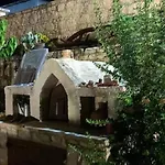 Aliki's House 1+ 2 Landhaus *