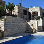 Aliki's House 1+ 2 Landhaus
