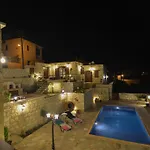 Aliki's House 1+ 2
