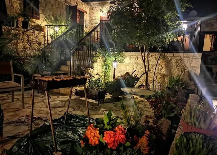 Aliki's House 1+ 2 * Polis