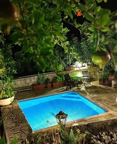 Aliki's House 1+ 2 *